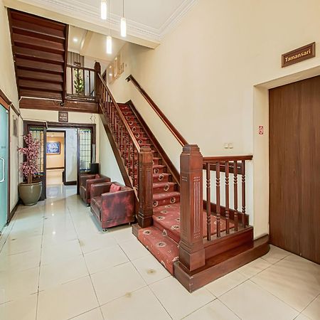 Bumi Sawunggaling Hotel Bandung Bagian luar foto