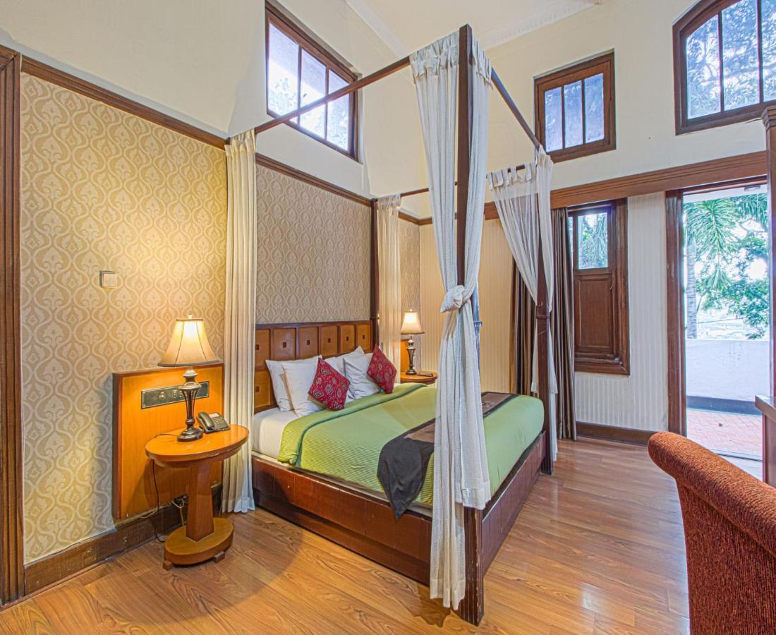 Bumi Sawunggaling Hotel Bandung Bagian luar foto