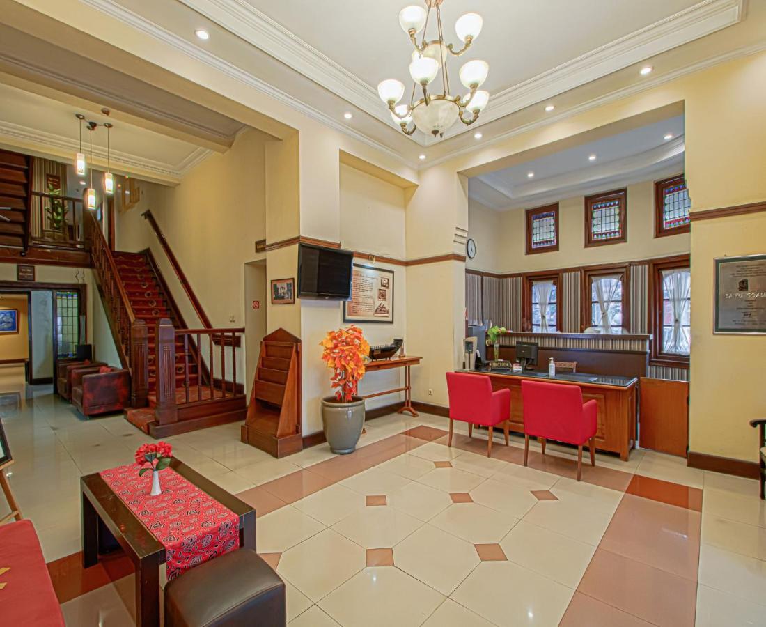 Bumi Sawunggaling Hotel Bandung Bagian luar foto